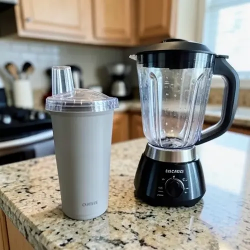 Batidora con vaso portatil o vaso tradicional cual compensa mas con botella individual y jarra clasica en una cocina domestica